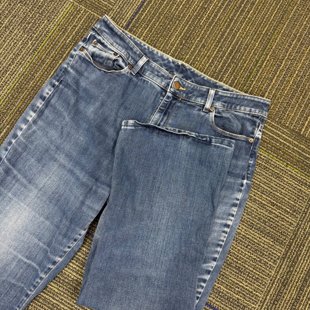 L.L.Bean Classic Fit Jeans Women's Size 16R Bootcut‎ Denim Blue